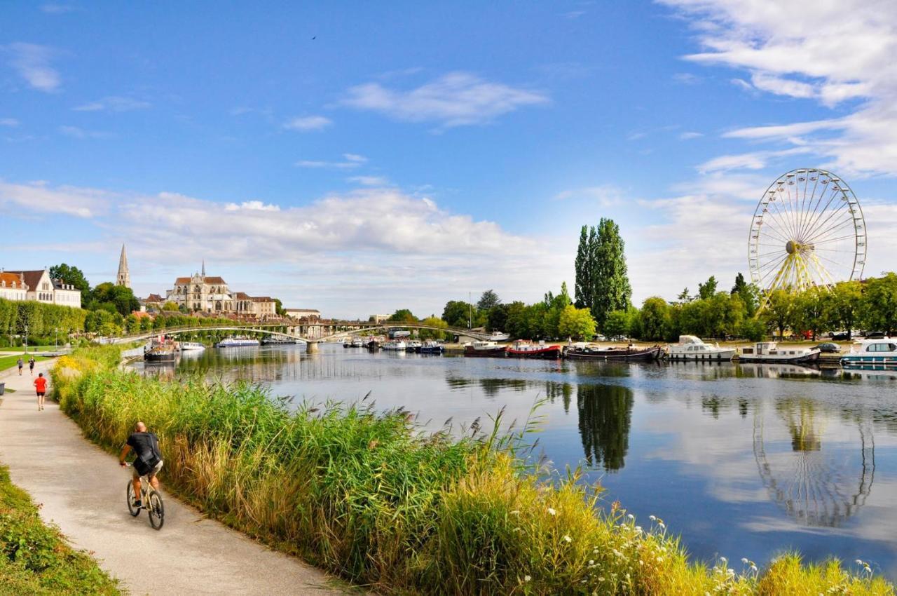 Modernite Coeur Du Centre-Ville Auxerre Buitenkant foto